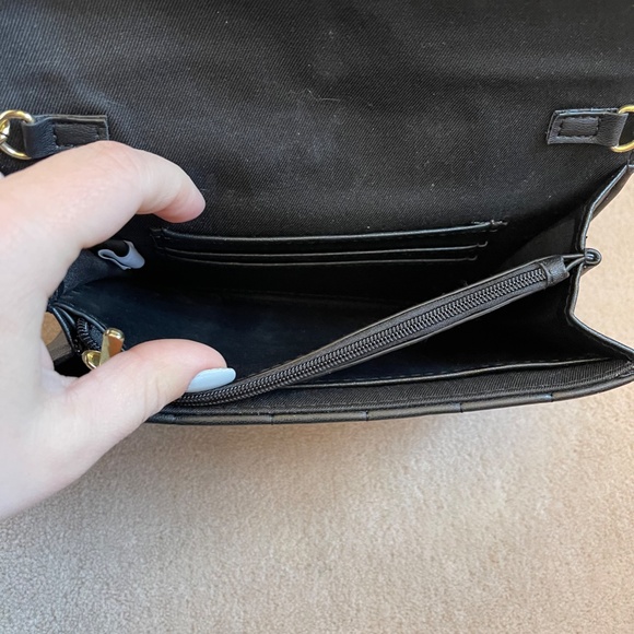 NWOT PEARL ACCENT CLACK CLUTCH - Picture 5 of 5